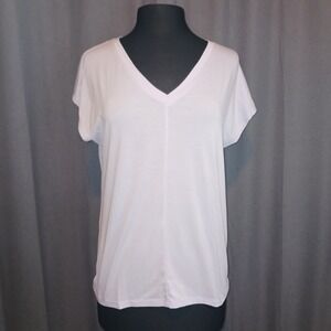 All In Motion Lilac Lavender Purple V-Neck Open Tie Back Activewear Top Tshirt M